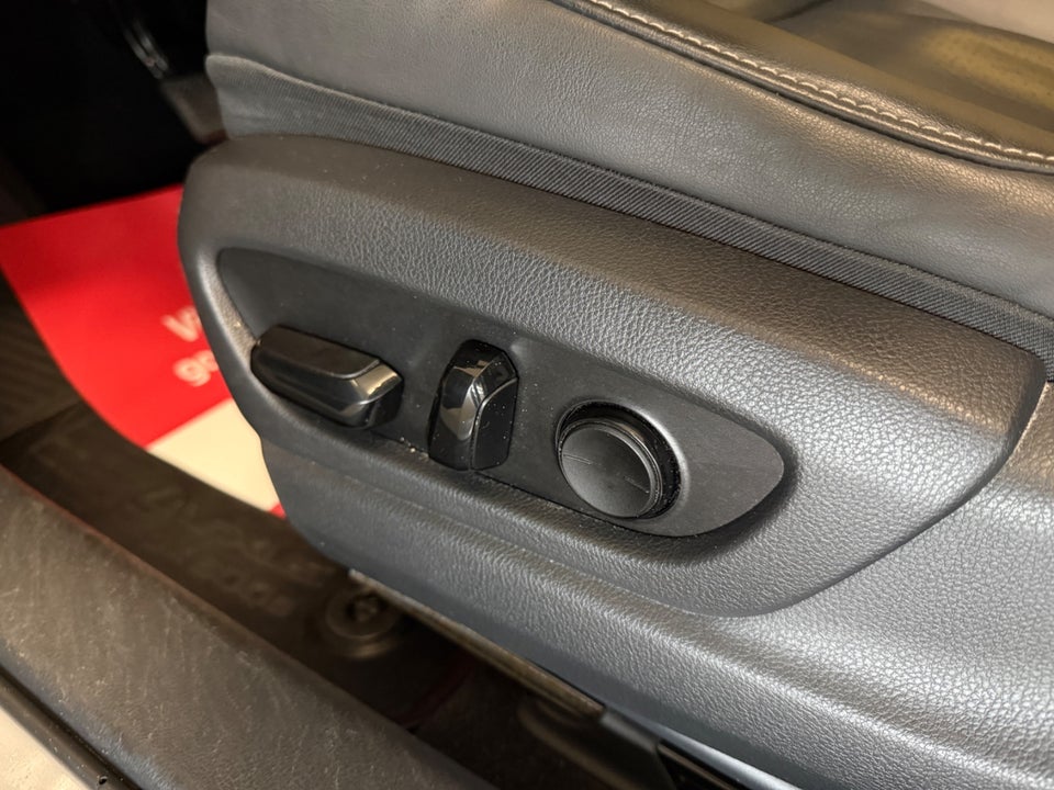 Lexus UX300e Premium 5d