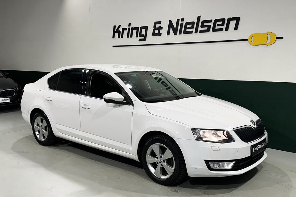 Skoda Octavia 1,6 TDi 110 Style DSG 5d