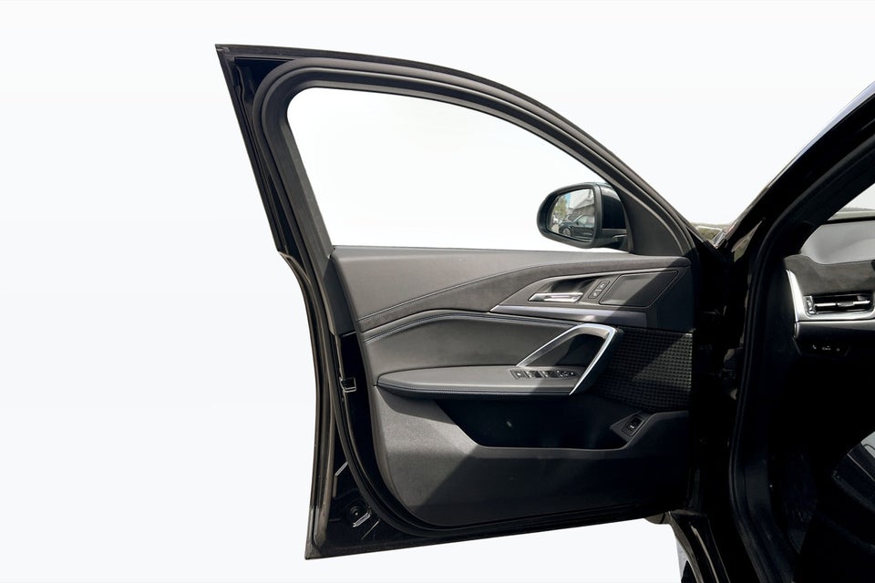 BMW iX2 eDrive20 M-Sport Premium 5d