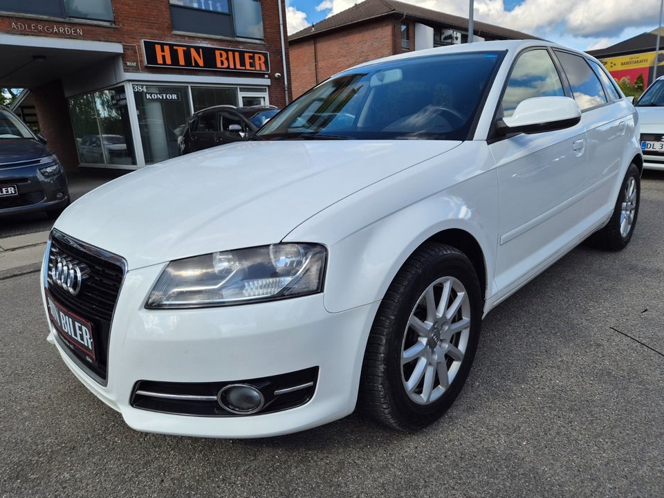 Audi A3 1,6 TDi Ambiente Sportback 5d
