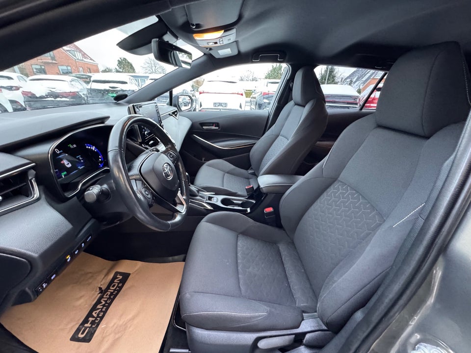 Toyota Corolla 1,8 Hybrid H3 Design Touring Sports MDS 5d