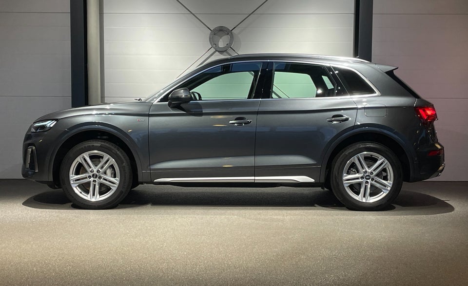 Audi Q5 50 TFSi e S-line quattro S-tr. 5d