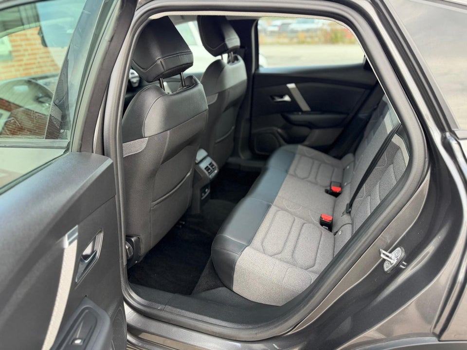 Citroën ë-C4 50 Shine 5d