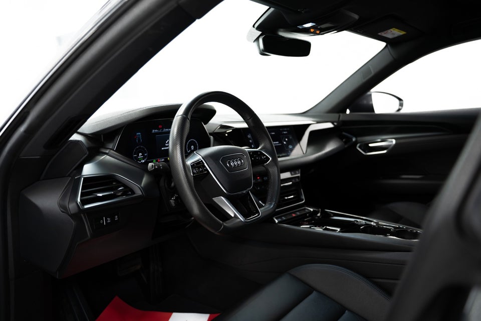 Audi e-tron GT quattro 4d