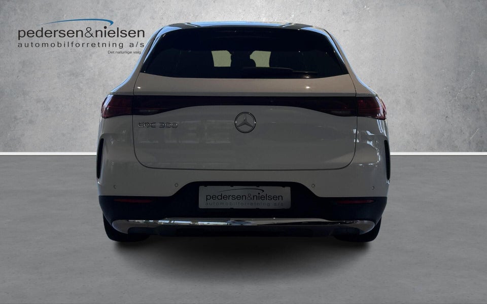 Mercedes EQE300 SUV 5d