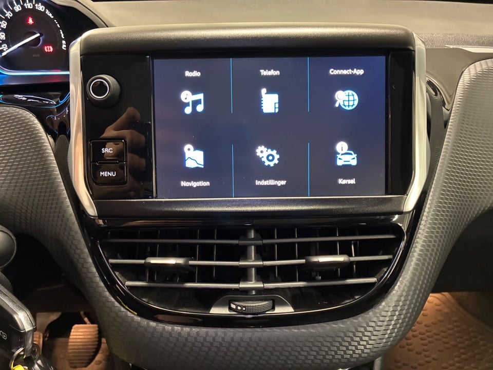 Peugeot 2008 1,2 e-THP 110 Desire Sky 5d