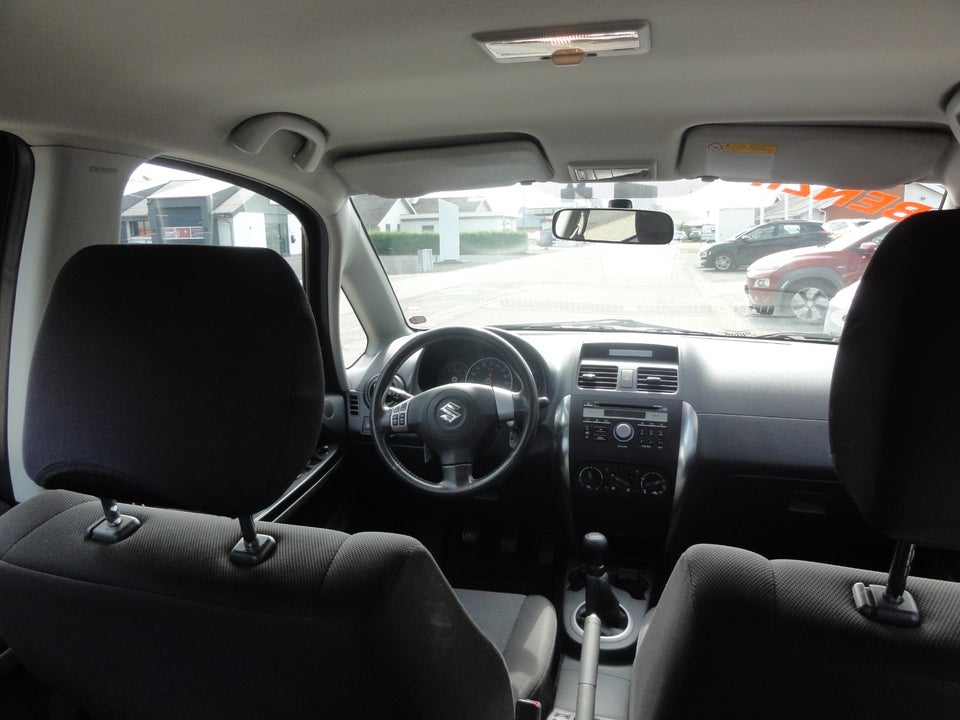 Suzuki SX4 1,6 GL 5d