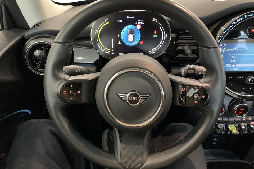 MINI Cooper SE Classic 3d