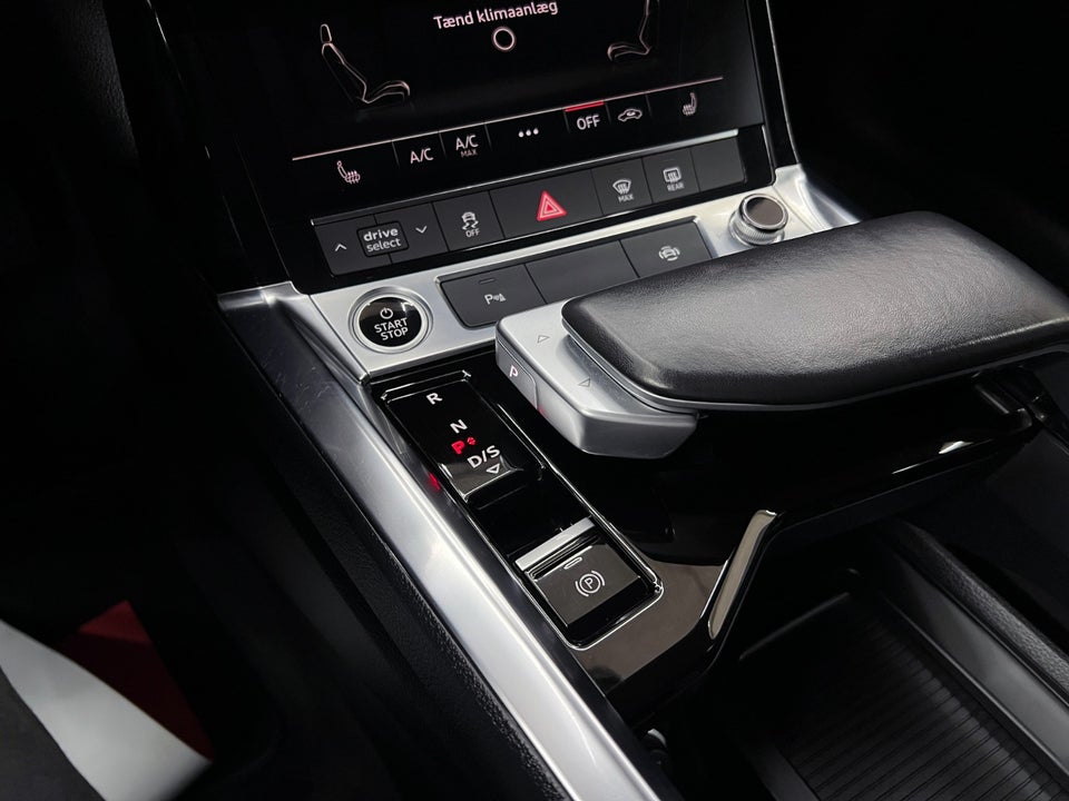 Audi e-tron 50 quattro 5d