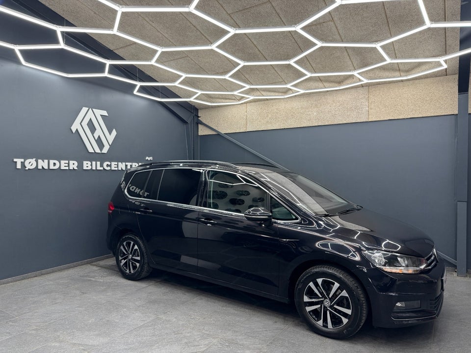 VW Touran 1,6 TDi 115 IQ.Drive 5d