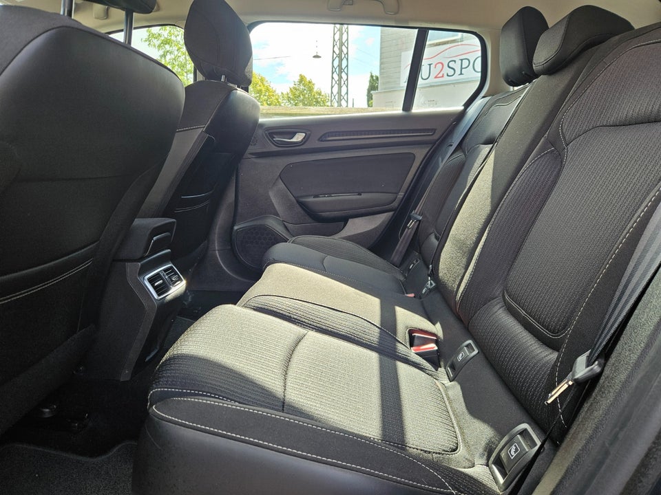 Renault Megane IV 1,2 TCe 100 Zen Sport Tourer 5d