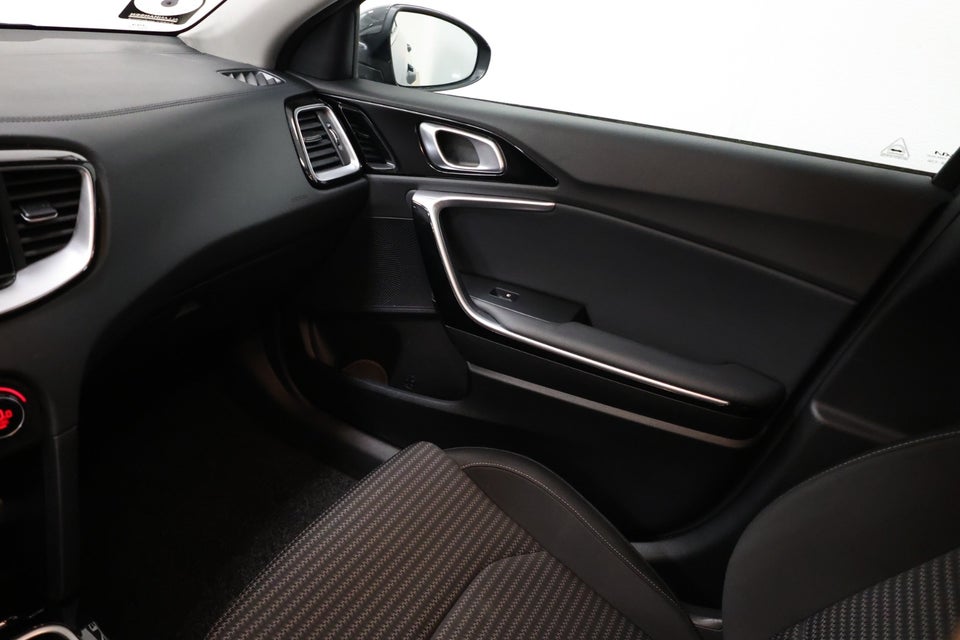 Kia Ceed 1,6 PHEV Prestige SW DCT 5d