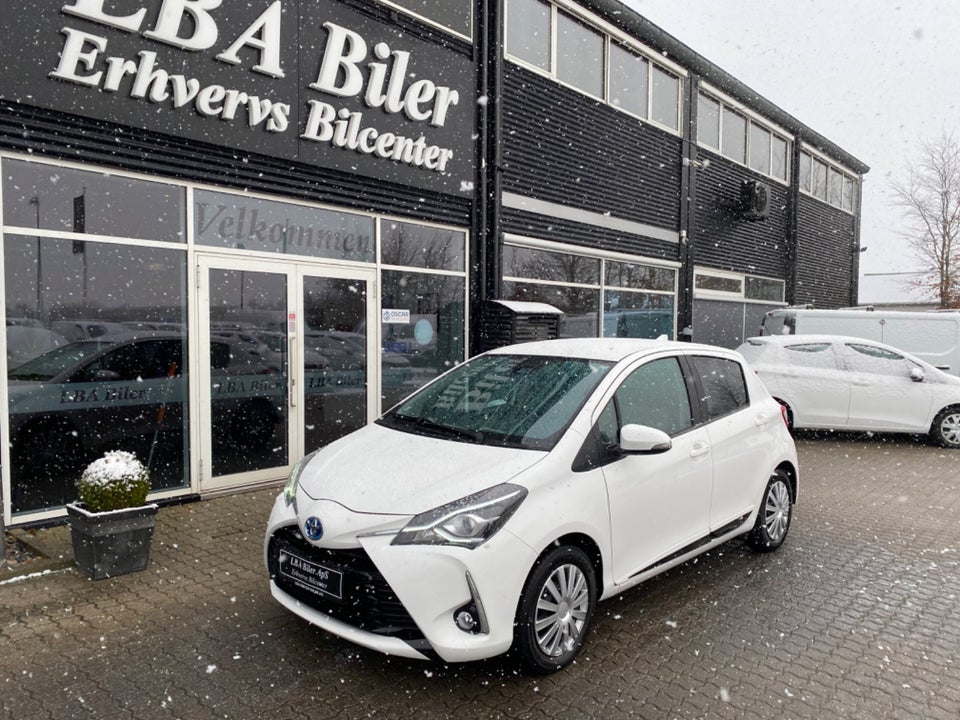 Toyota Yaris 1,5 Hybrid H3 e-CVT Van 5d