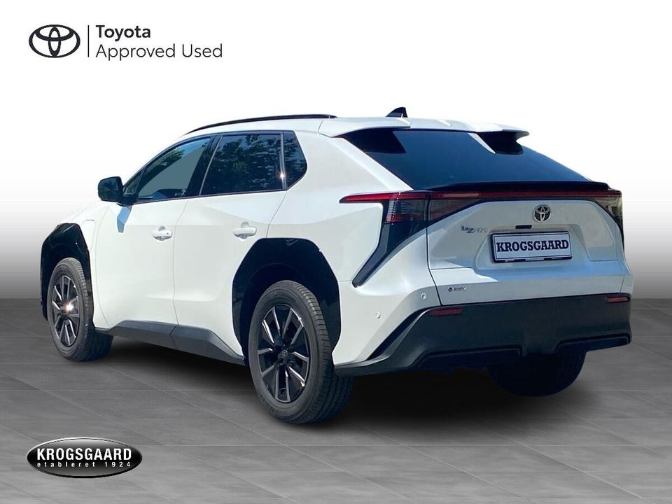 Toyota bZ4X 73 Executive 5d