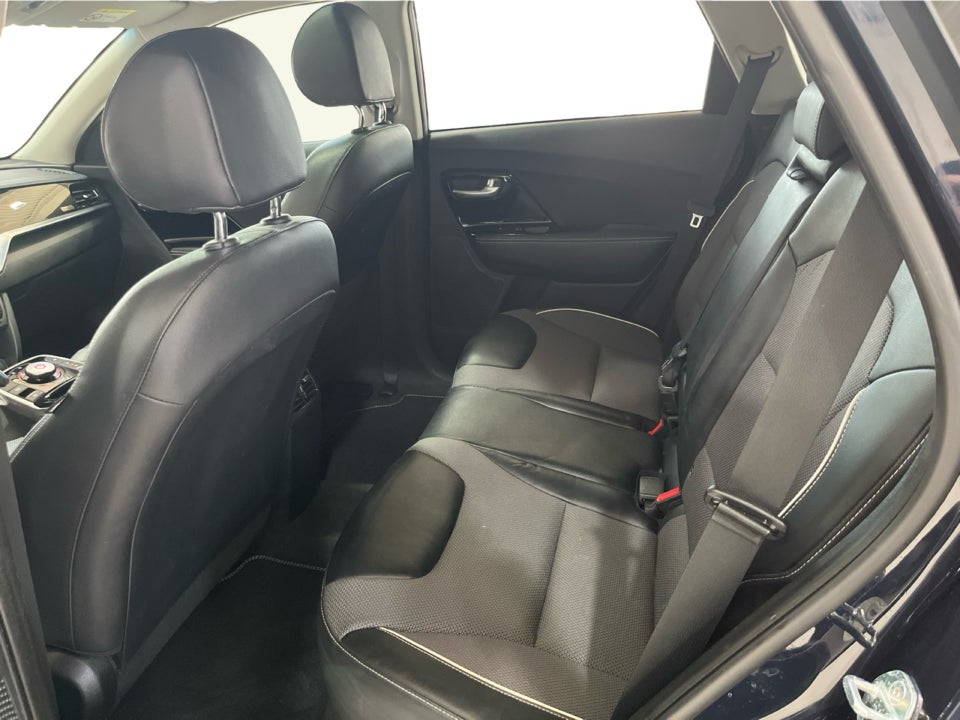 Kia e-Niro 64 Advance 5d