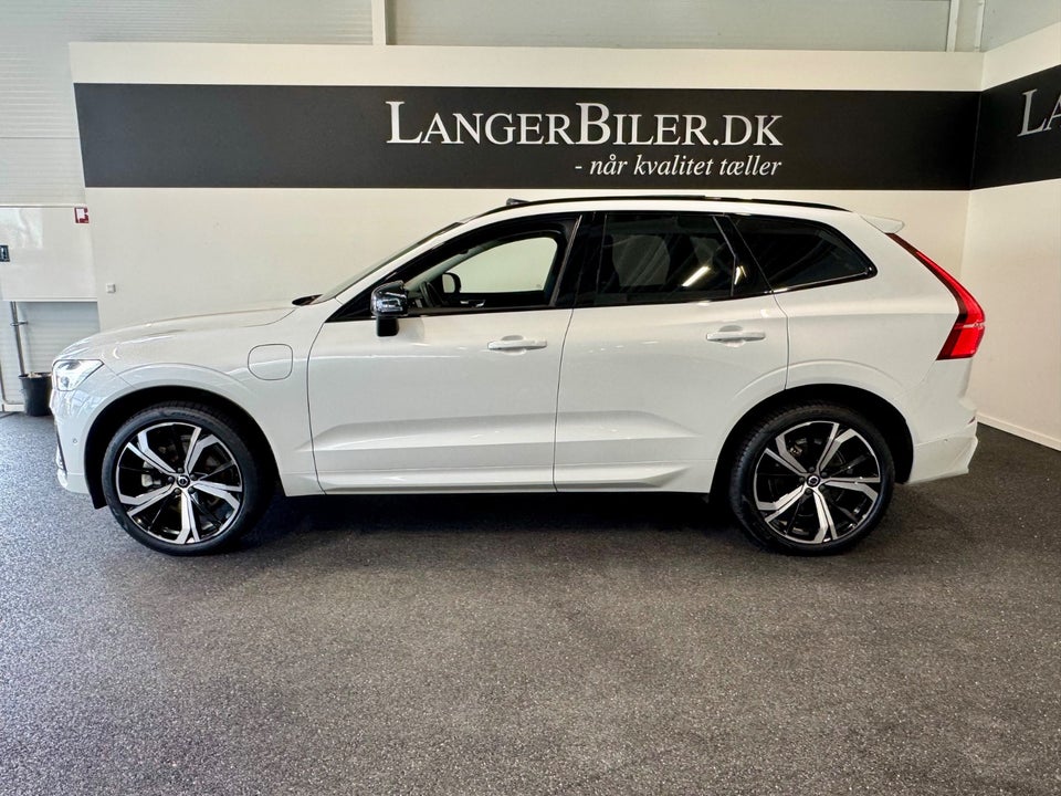 Volvo XC60 2,0 T8 ReCharge Plus Dark aut. AWD 5d