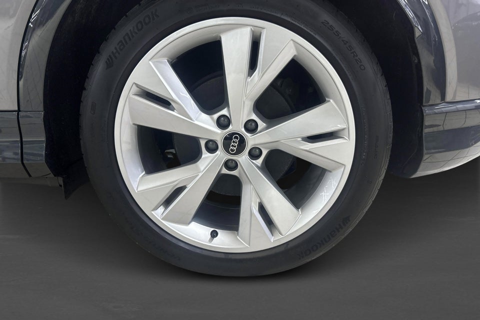 Audi Q4 e-tron 45 Progress 5d