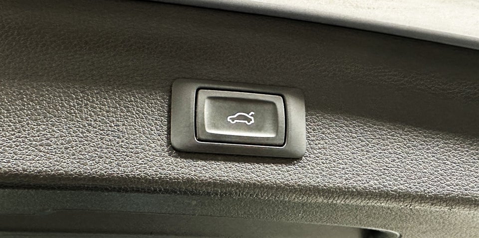 Audi Q3 45 TFSi e Attitude plus S-tr. 5d