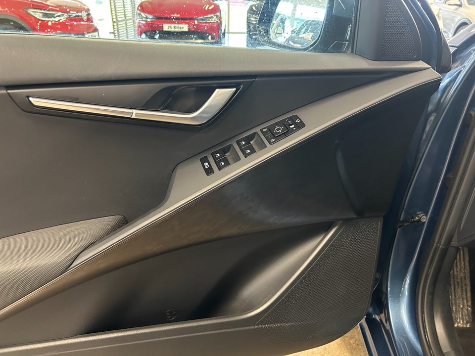 Kia Niro 64 EV Inspire 5d