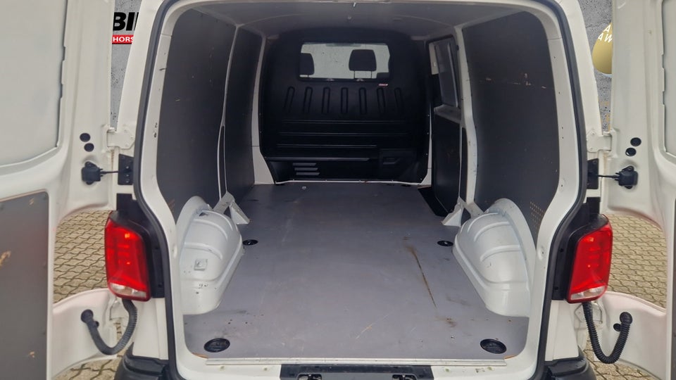 VW Transporter 2,0 TDi 150 Kassevogn DSG lang