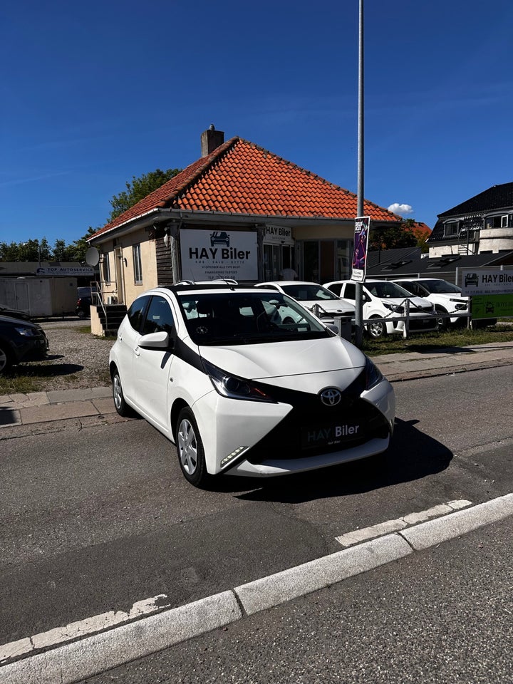 Toyota Aygo 1,0 VVT-i x-sky 5d