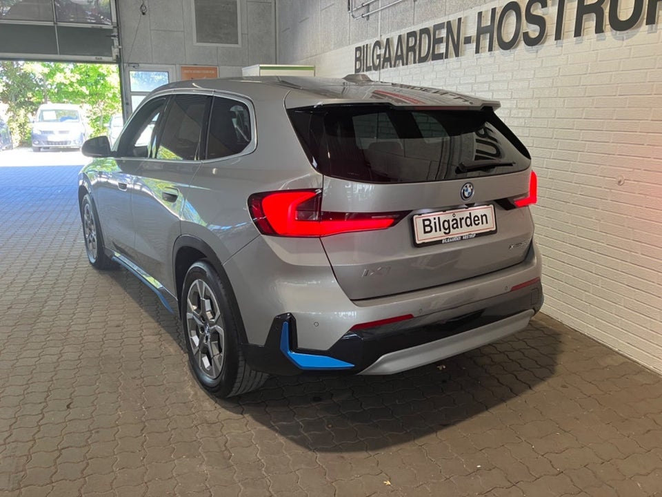 BMW iX1 xDrive30 X-Line 5d