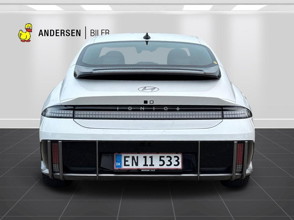 Hyundai Ioniq 6 77 Essential 4d