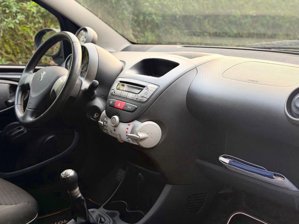 Peugeot 107 1,0 Sportium 5d