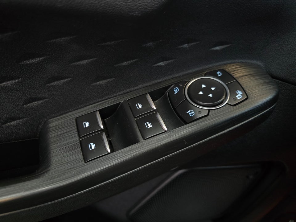 Ford Kuga 2,5 HEV Vignale CVT 5d