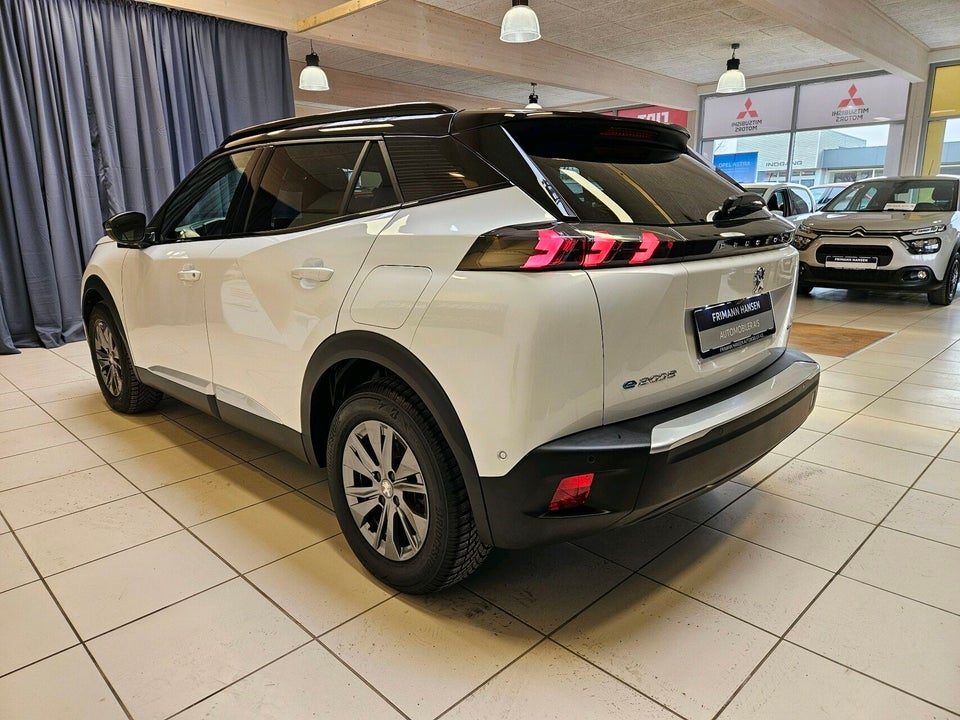 Peugeot e-2008 50 GT Sky 5d