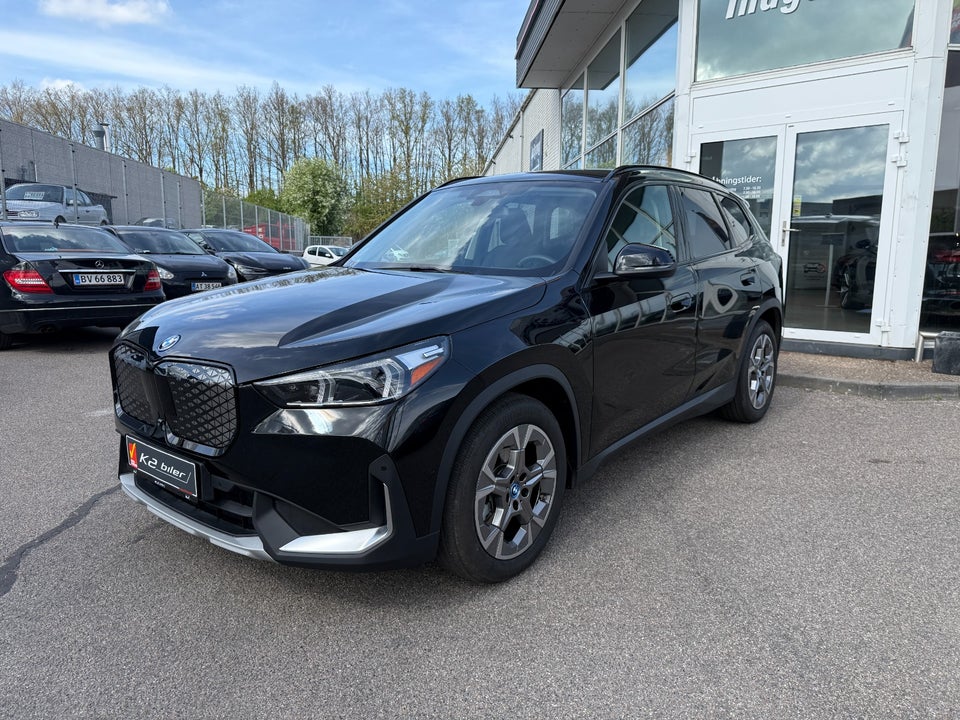 BMW iX1 eDrive20 X-Line 5d