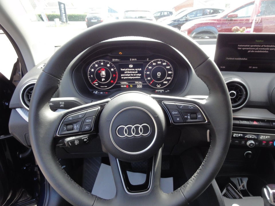 Audi Q2 35 TFSi S-line S-tr. 5d