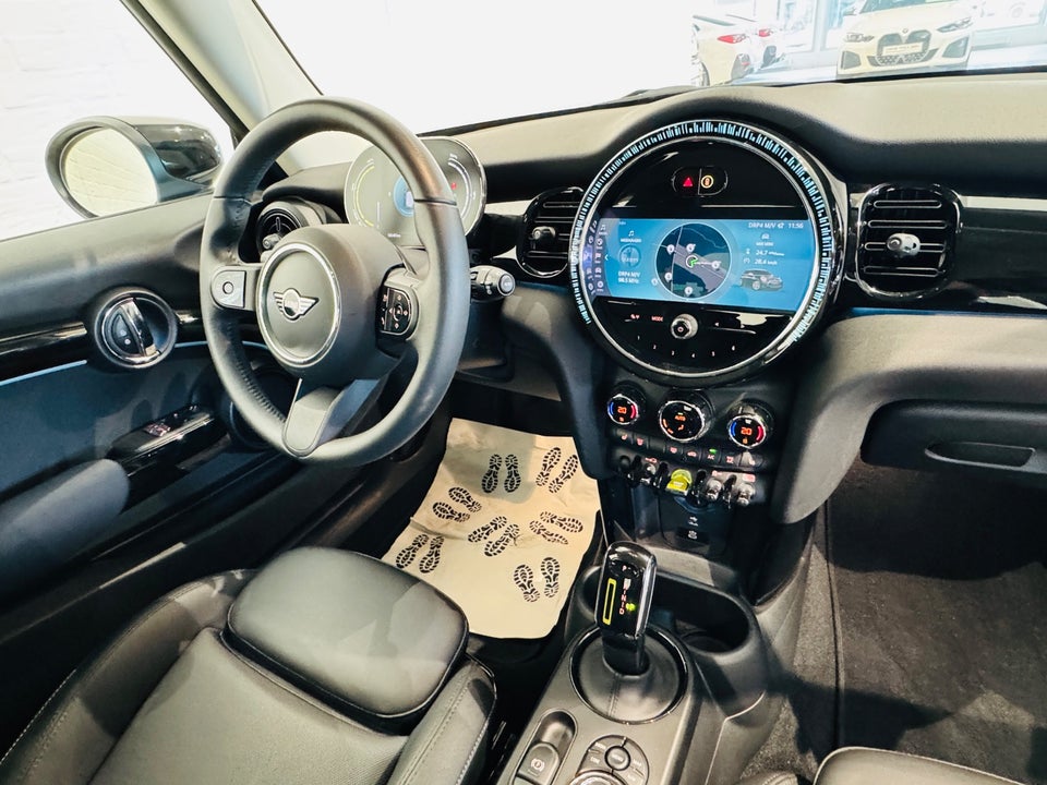 MINI Cooper SE Classic Trim 3d