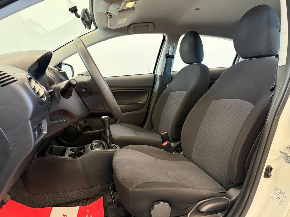 Mitsubishi Space Star 1,0 Inform 5d