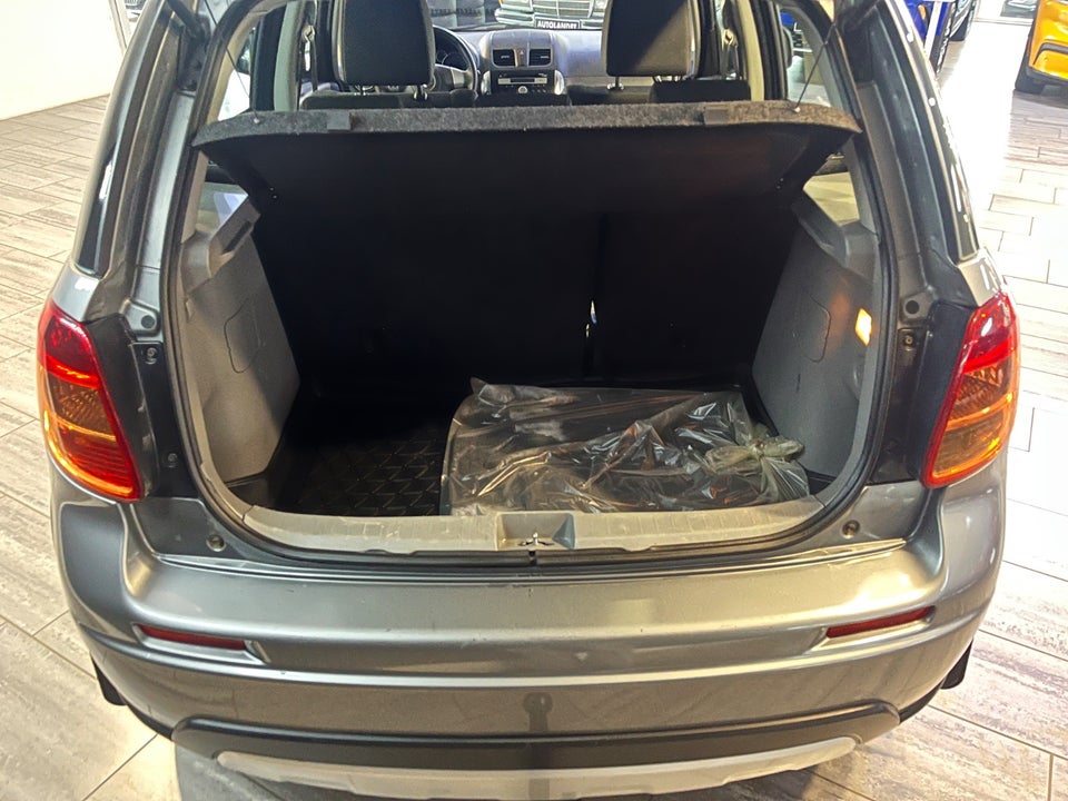 Suzuki SX4 1,6 CombiBack GLX aut. 5d