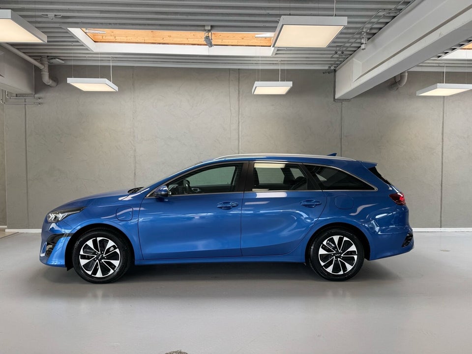 Kia Ceed 1,6 PHEV Prestige SW DCT 5d