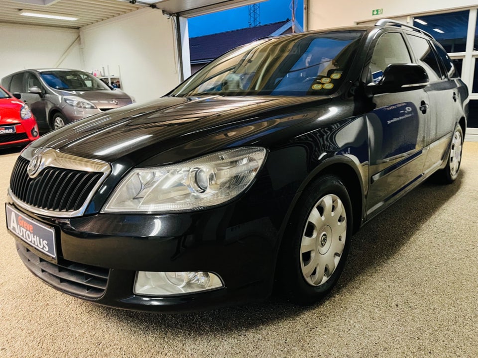 Skoda Octavia 1,8 TSi 160 Ambiente Combi 5d