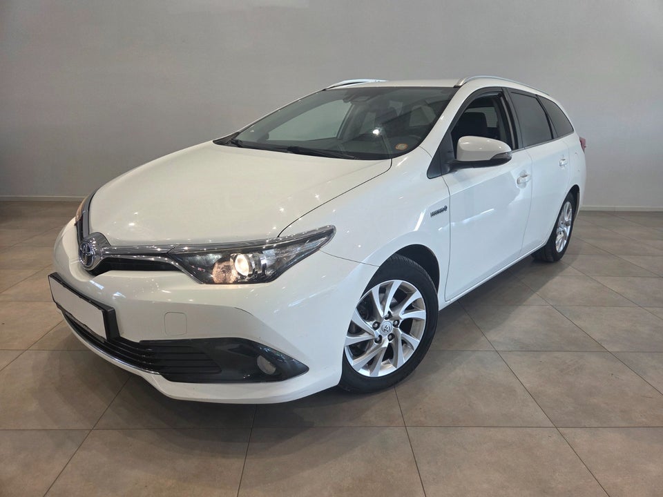 Toyota Auris 1,8 Hybrid H2 Comfort Touring Sports CVT 5d