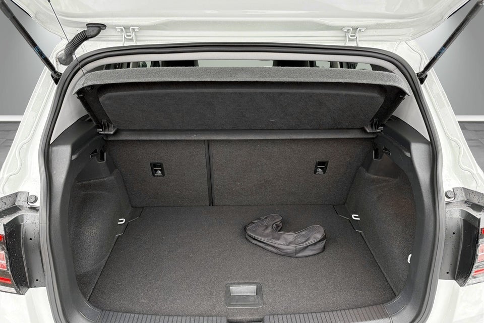 VW T-Cross 1,0 TSi 115 First Edition 5d