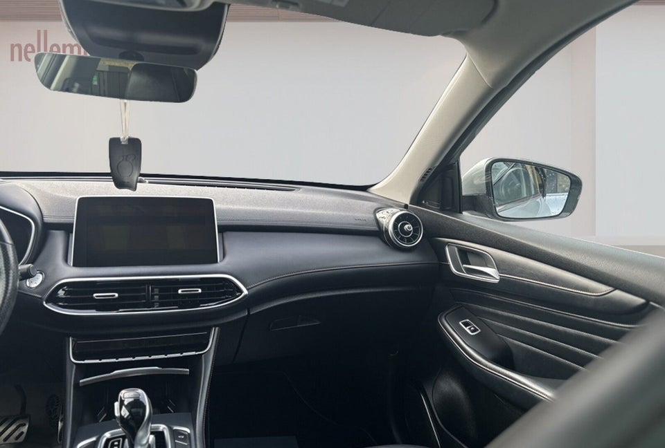 MG EHS 1,5 PHEV Luxury 5d