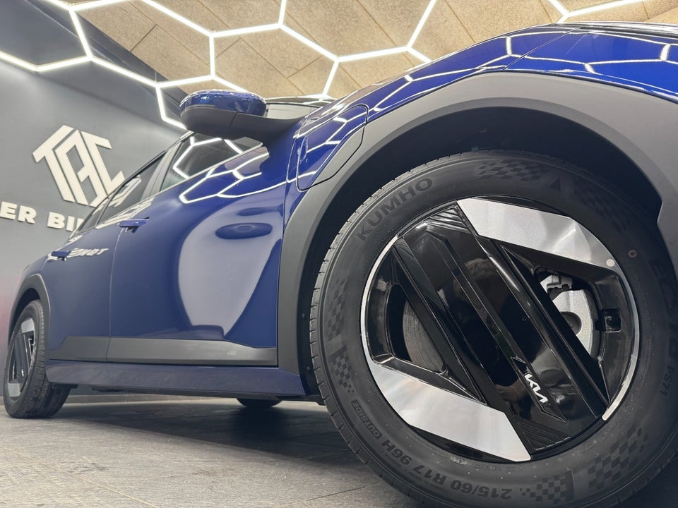 Kia EV4 81 Long Range Upgrade Fastback 4d