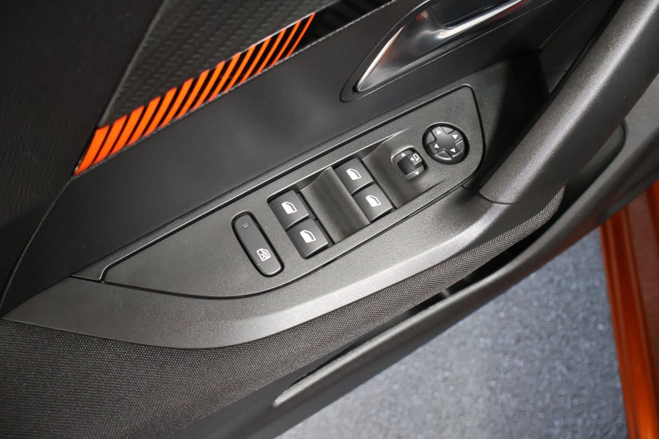 Peugeot 2008 1,2 PureTech 130 Active Pack 5d