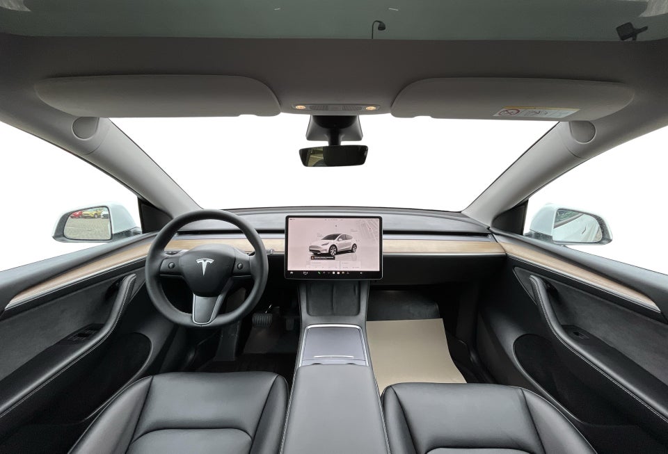 Tesla Model Y RWD 5d