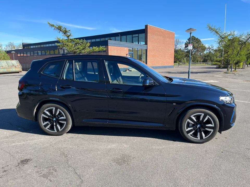 BMW iX3 Charged M-Sport 5d