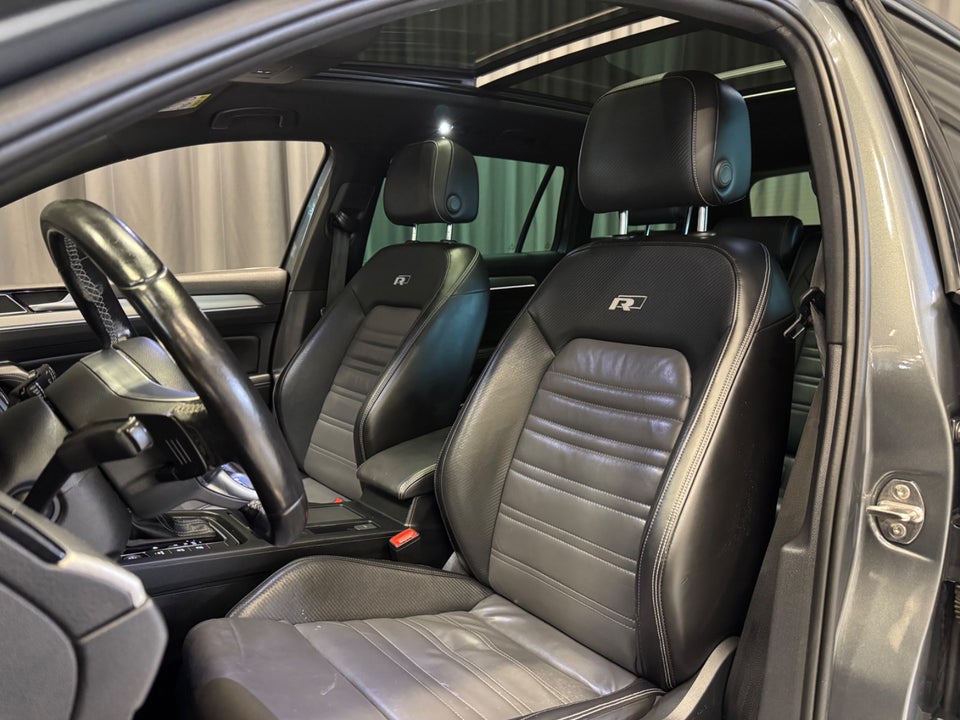 VW Passat 2,0 TDi 240 R-line Variant DSG 4Motion 5d