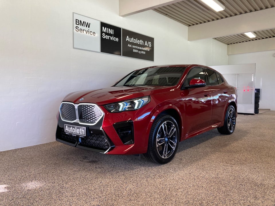 BMW iX2 xDrive30 M-Sport 5d