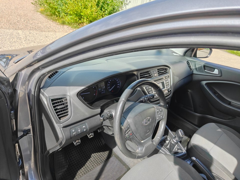 Hyundai i20 Active Cross 1,0 T-GDi Life+ 5d