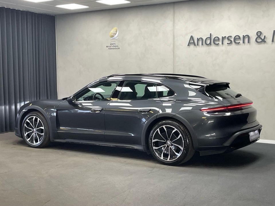 Porsche Taycan 4 Performance+ Cross Turismo 5d