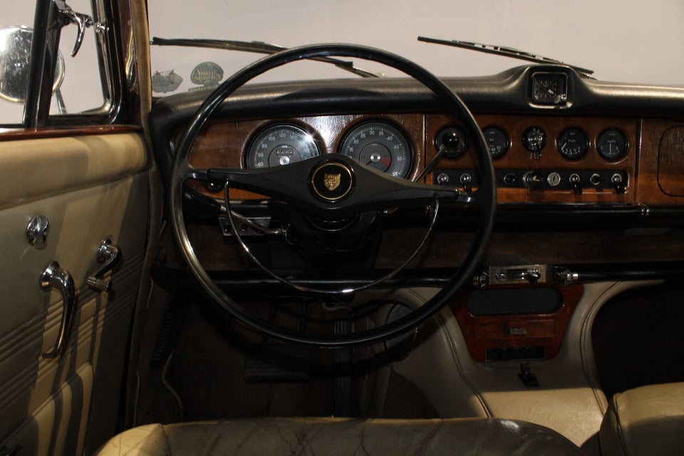 Jaguar 420 4,2 aut. 4d