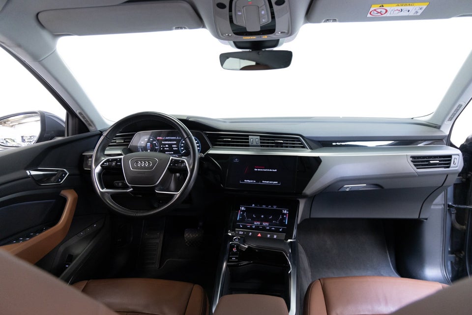 Audi Q8 e-tron 50 quattro 5d